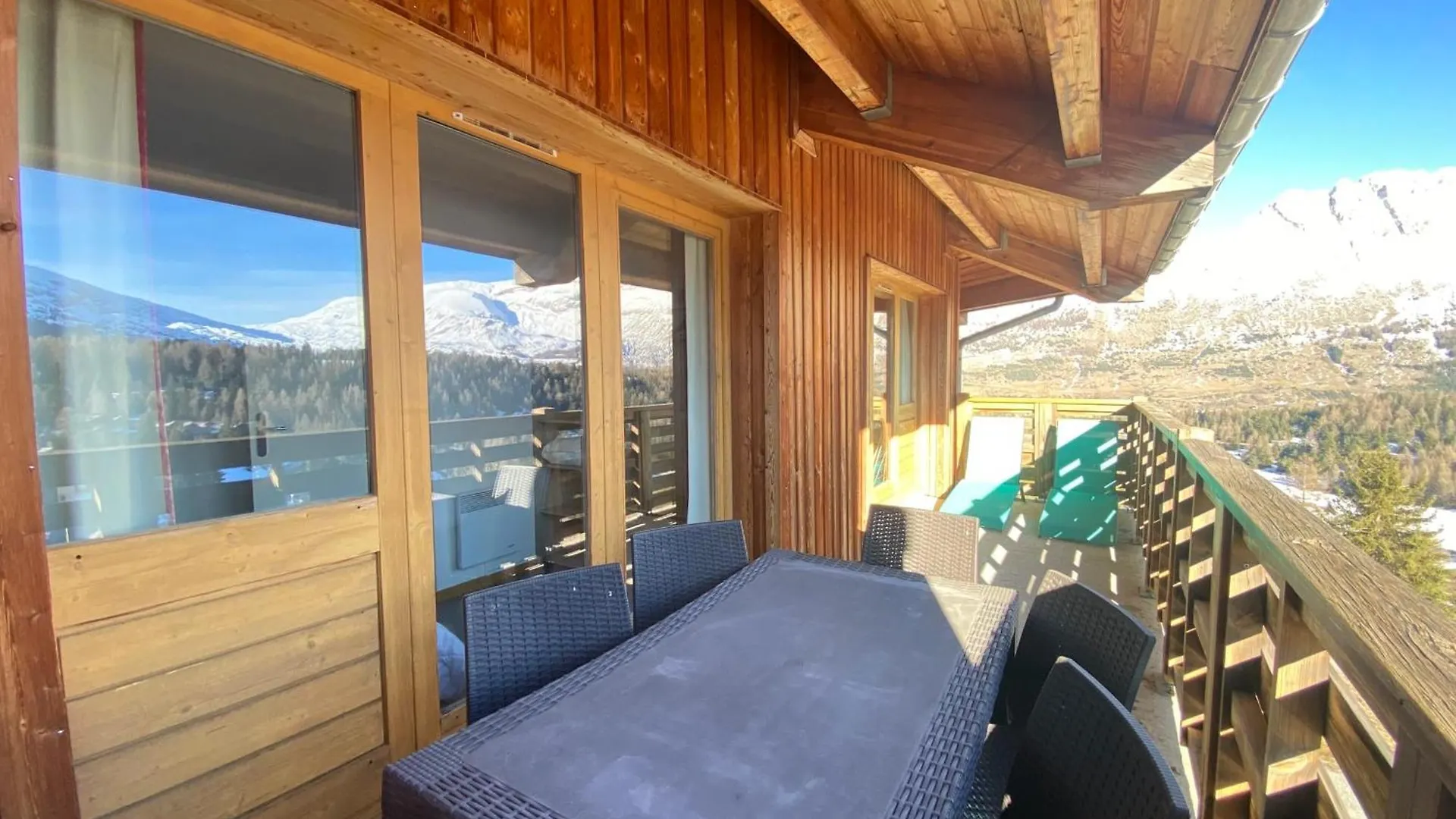 Apartment With Balcony And Superb View Le Devoluy